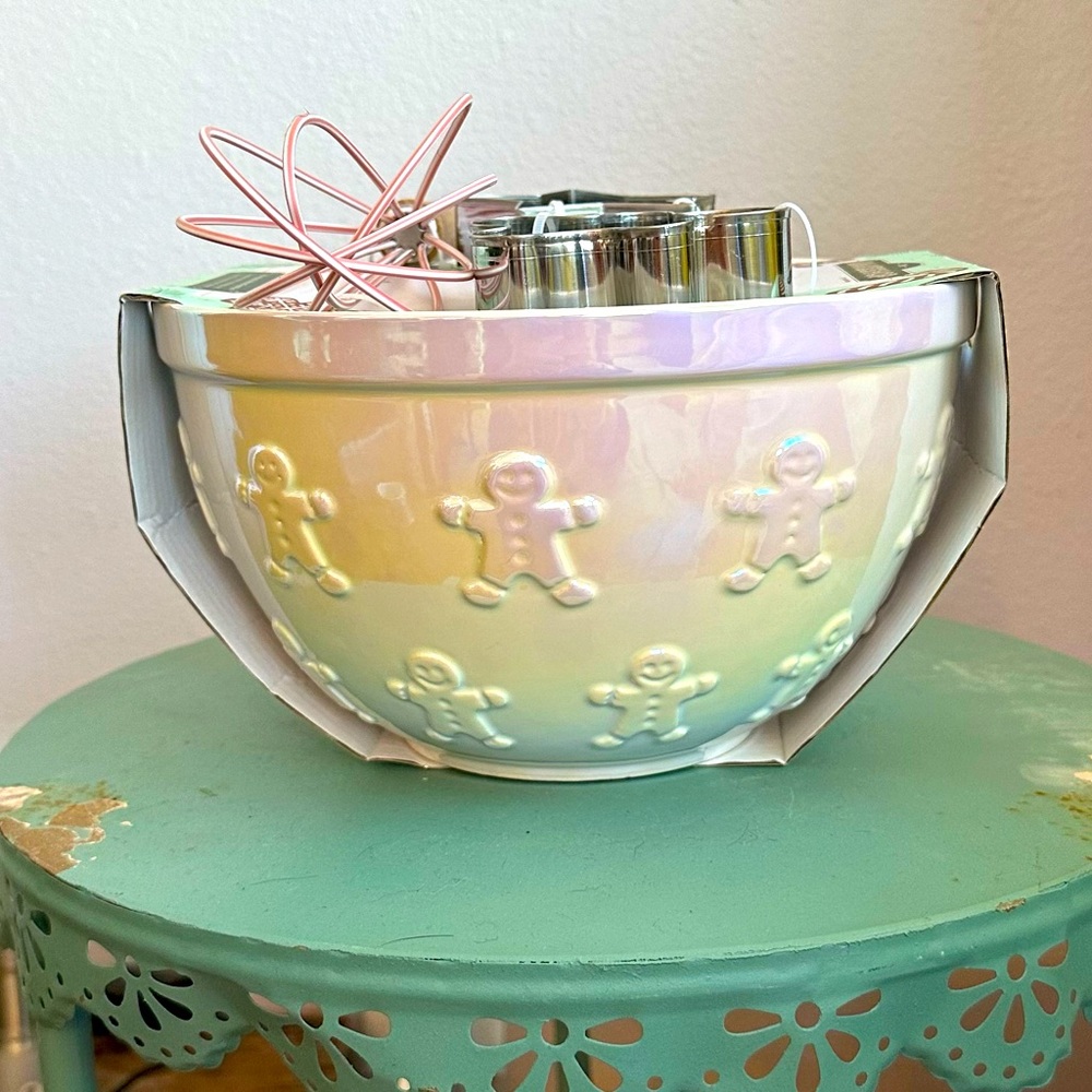 The Bakeshop IRIDESCENT GINGERBREAD Man Mixing Bowl & Utensil 4 PC Set H…